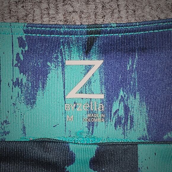 Z by Zella Work Out Pants Womens Size Medium Comfort Stretch Capri - Picture 3 of 7